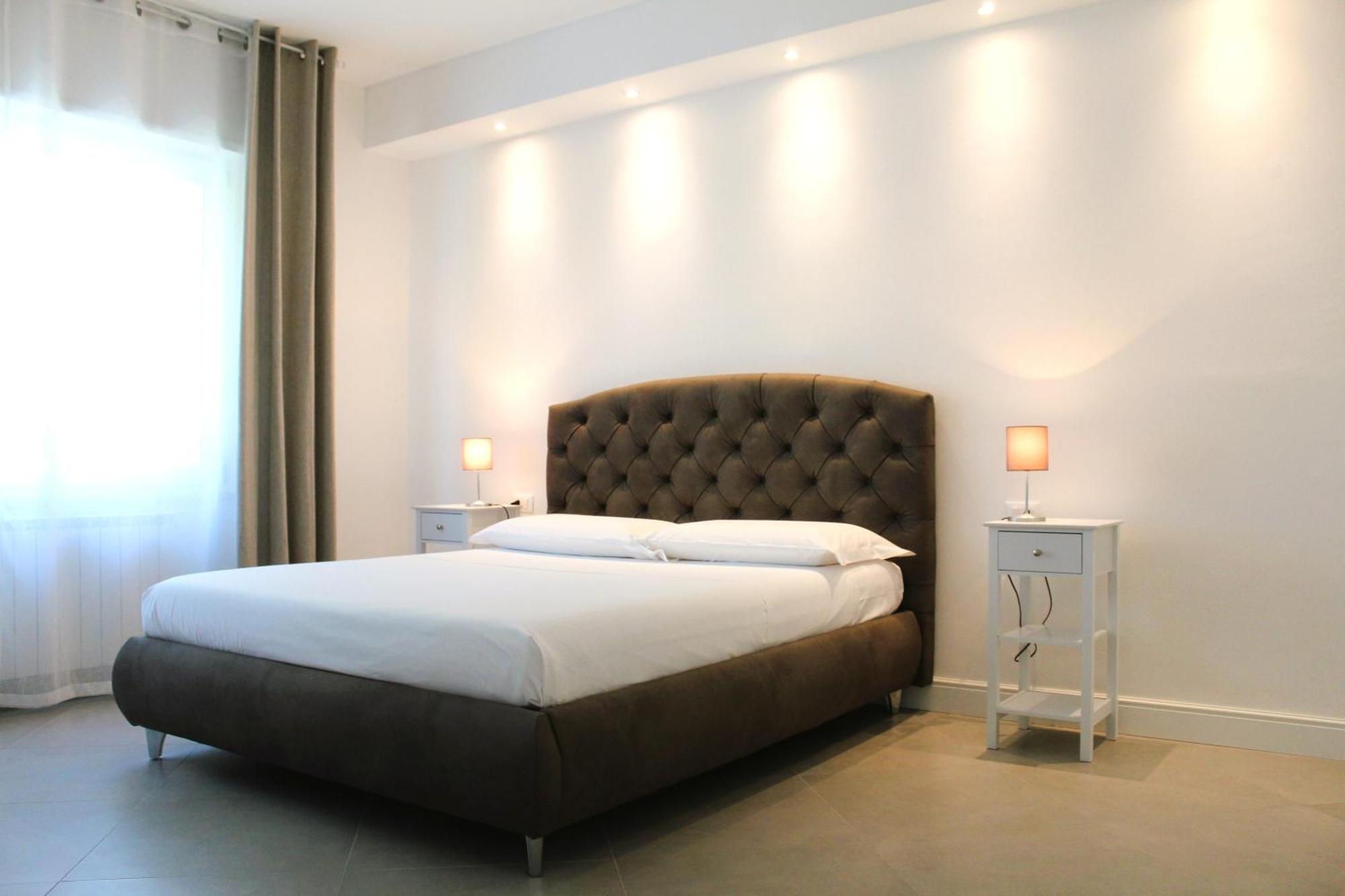 Villa Forte Salvi - Rooms Peschiera del Garda Esterno foto
