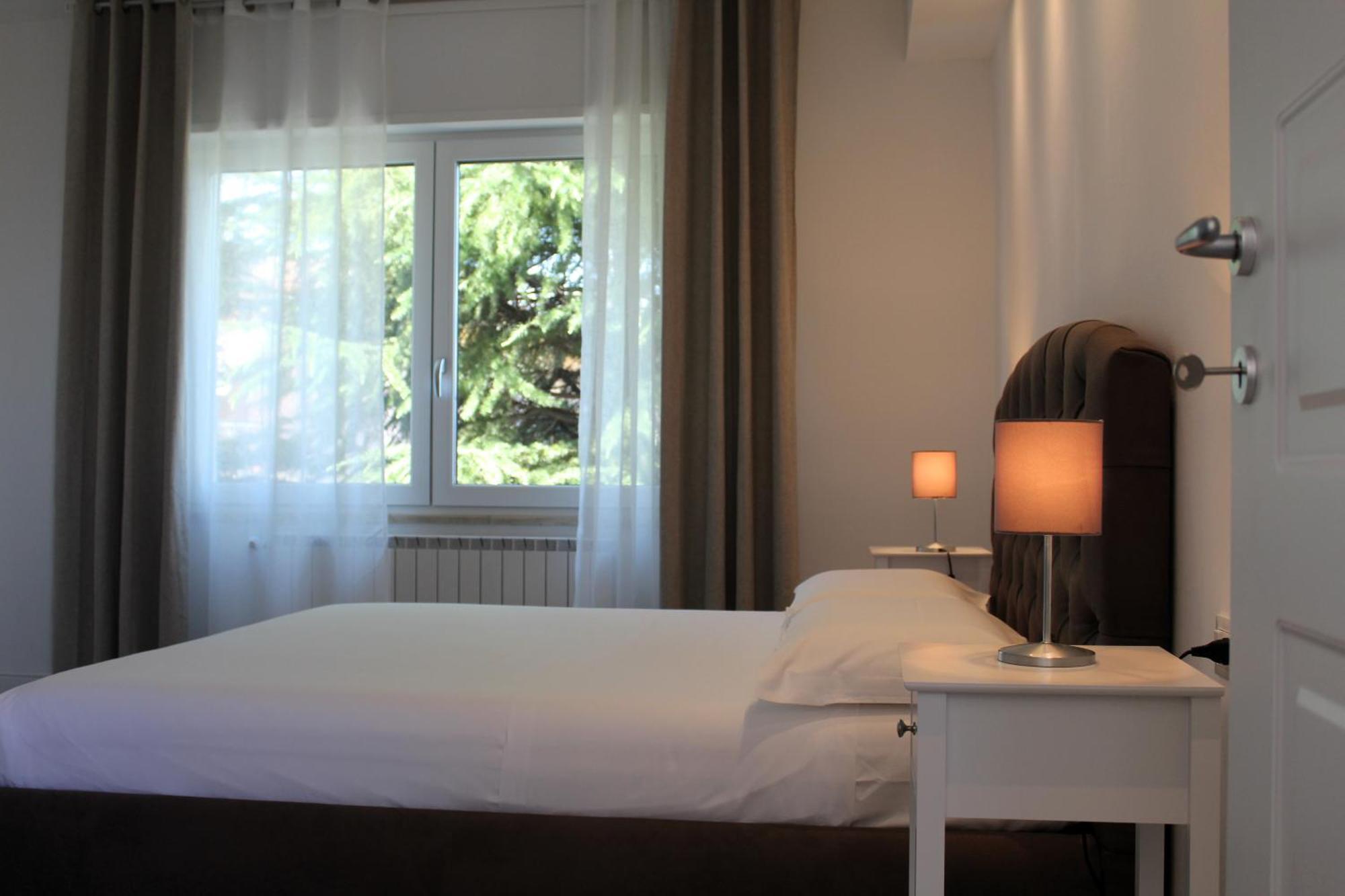 Villa Forte Salvi - Rooms Peschiera del Garda Esterno foto